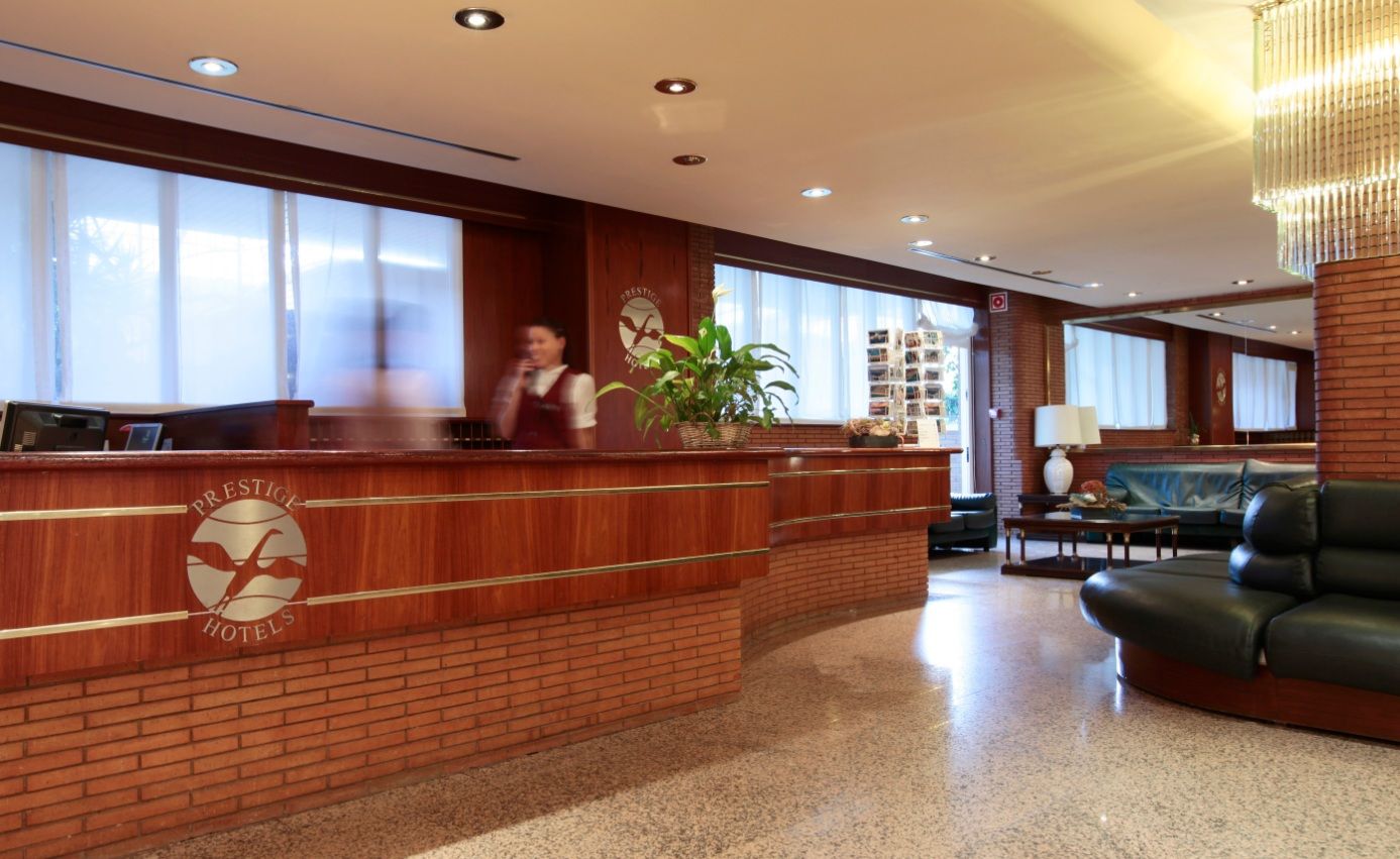 เพรสทีจ ซานต์ มาร์ค Hotel โรเซส ภายนอก รูปภาพ